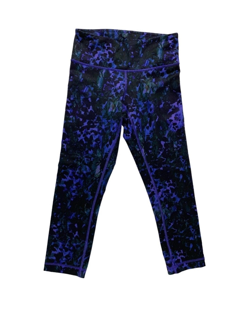 Lululemon woman Purple Print Active Leggings, size 6